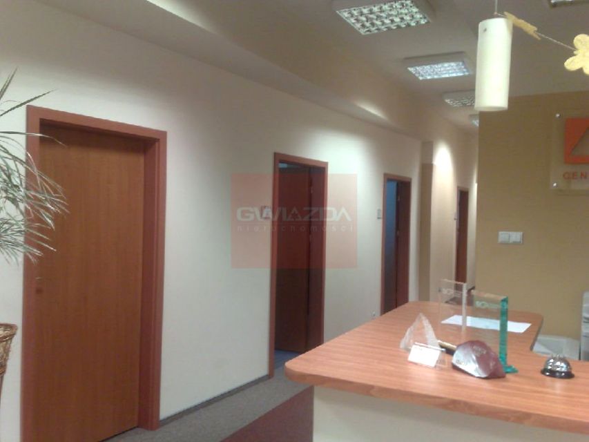 Budynek użytkowy Warszawa