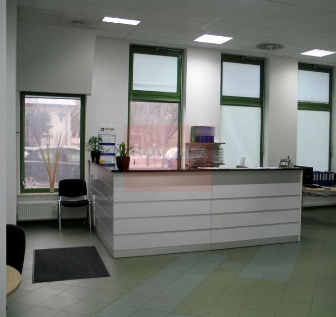 Budynek użytkowy Warszawa