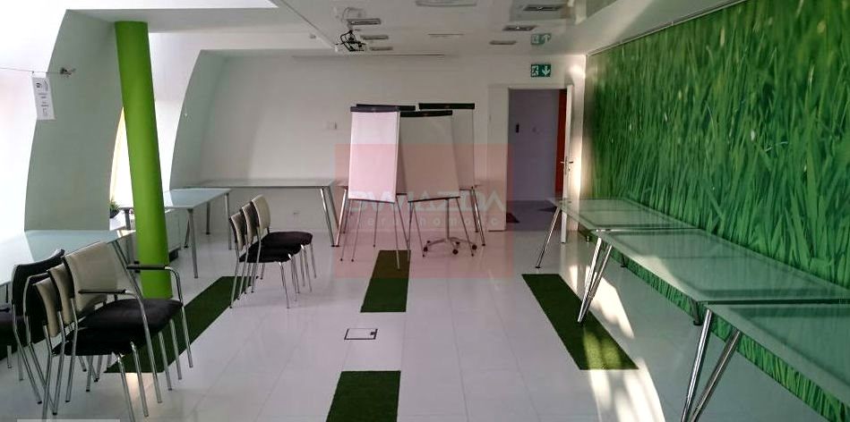 Budynek użytkowy Warszawa