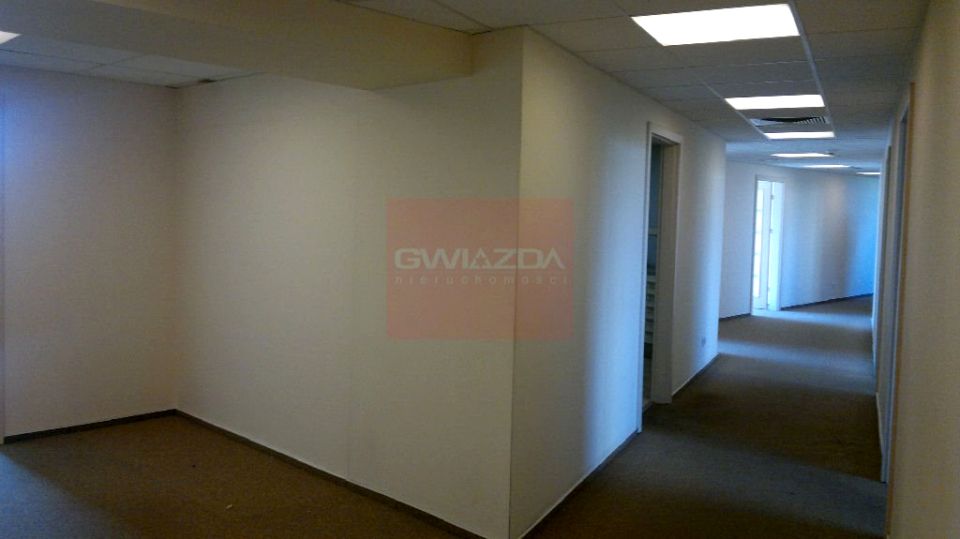 Budynek użytkowy Warszawa