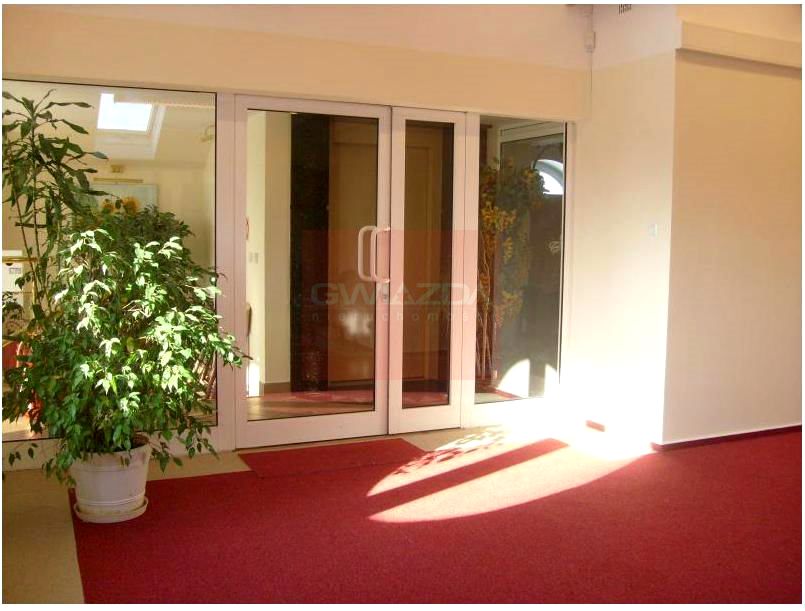 Budynek użytkowy Warszawa