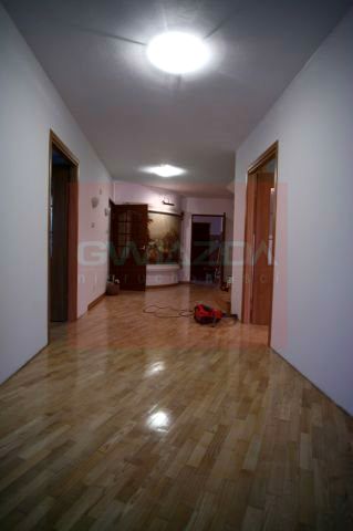 Budynek użytkowy Warszawa