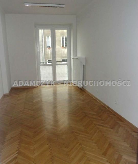 Budynek użytkowy Warszawa