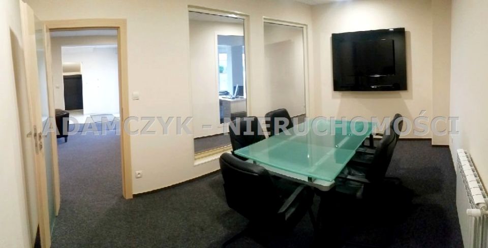 Budynek użytkowy Warszawa