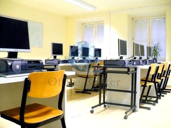 Budynek użytkowy Warszawa