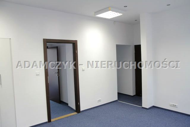 Budynek użytkowy Warszawa