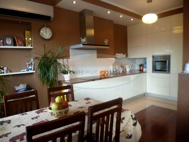 Mieszkanie blok mieszkalny sprzedaż