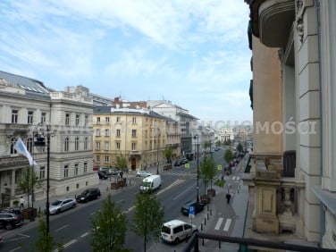 Budynek użytkowy Warszawa