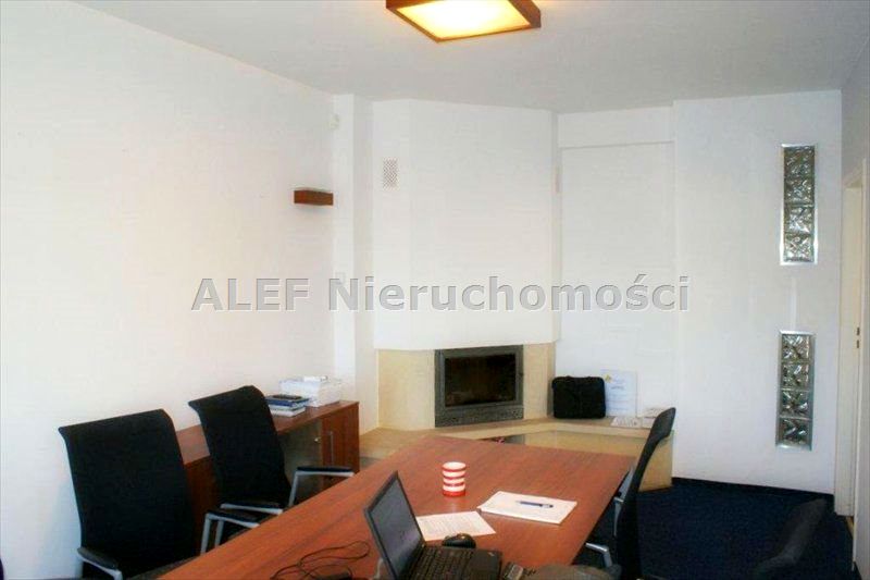 Budynek użytkowy Warszawa