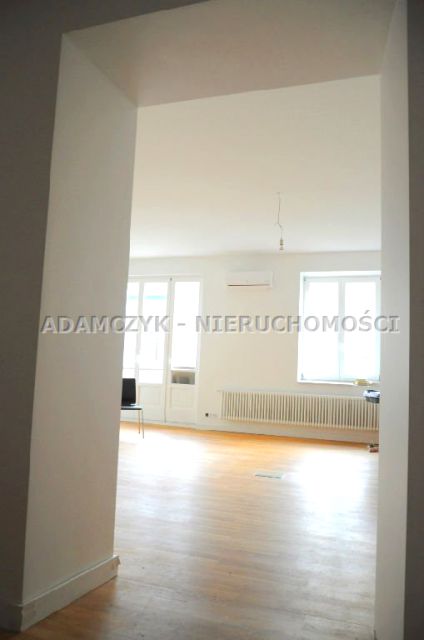 Budynek użytkowy Warszawa