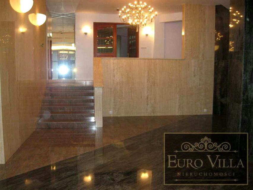 Budynek użytkowy Warszawa