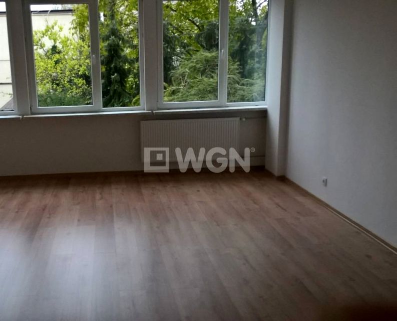 Budynek użytkowy Warszawa