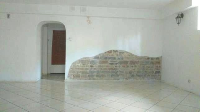 Budynek użytkowy Warszawa