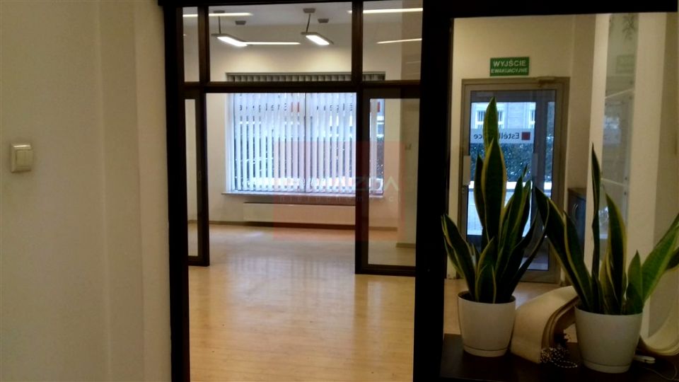 Budynek użytkowy Warszawa