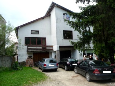 Dom Zahutyń