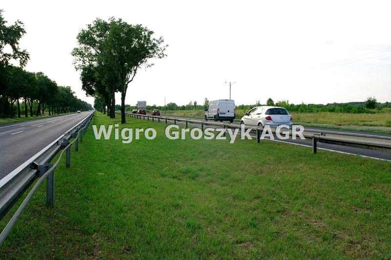 Pusta działka Łomna