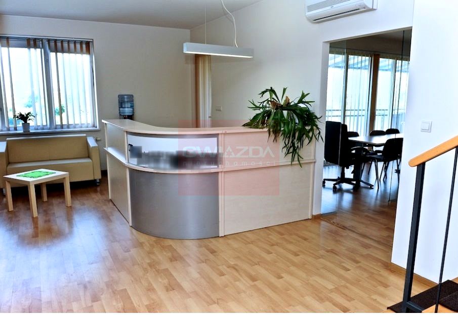 Budynek użytkowy Warszawa