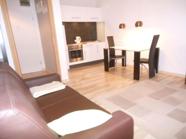 Mieszkanie blok mieszkalny Warszawa