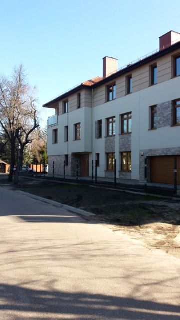 Dom Warszawa