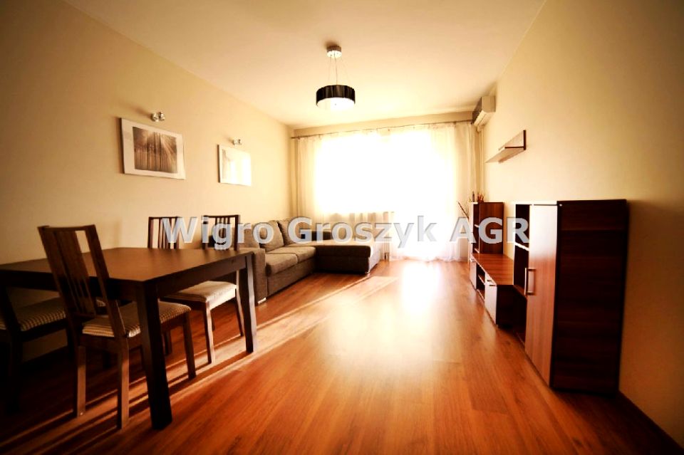 Mieszkanie blok mieszkalny Warszawa