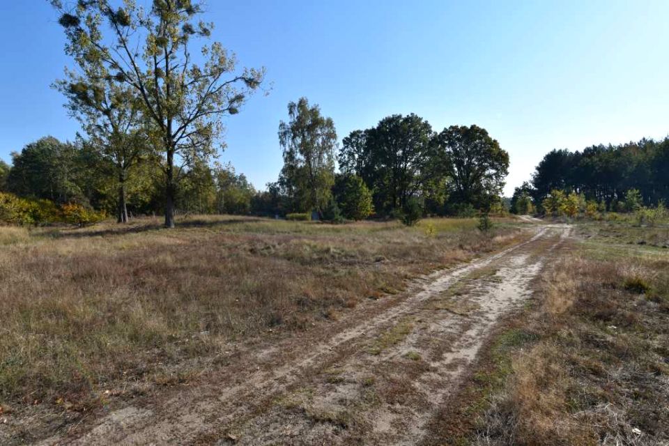 Sprzedam działkę 1200 m² nad jeziorem Komarowo