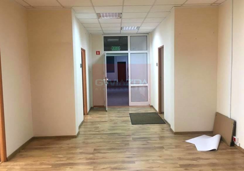 Budynek użytkowy Warszawa