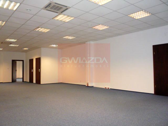 Budynek użytkowy Warszawa