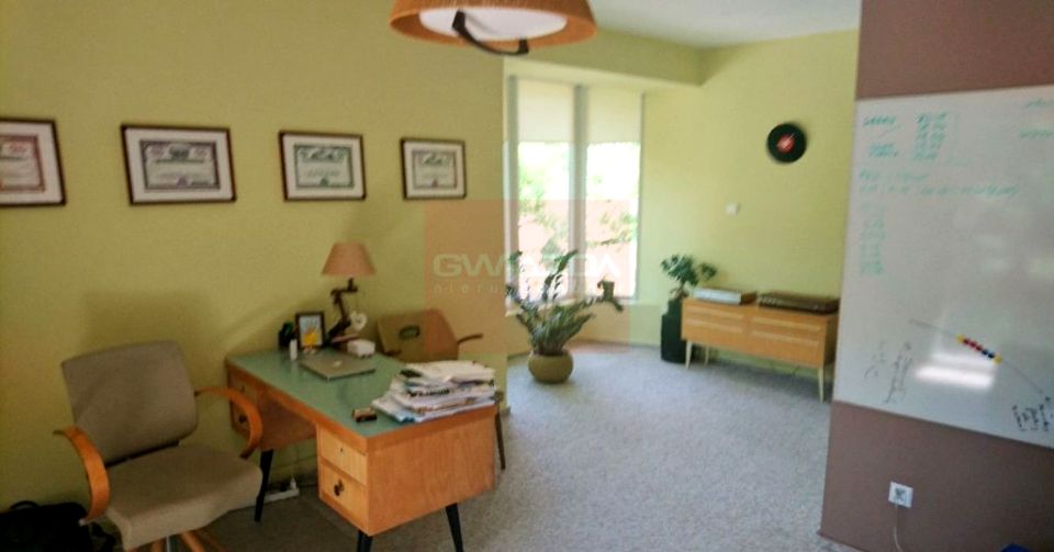 Budynek użytkowy Warszawa