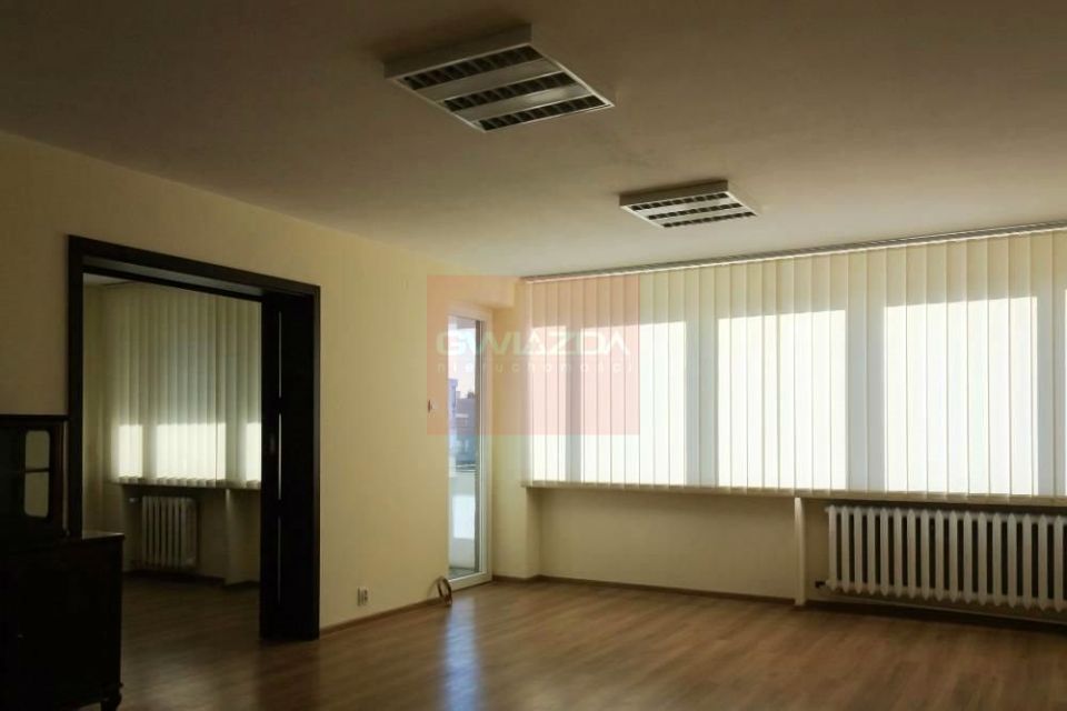 Budynek użytkowy Warszawa