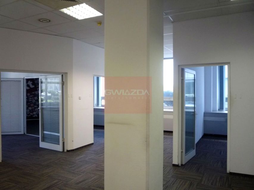 Budynek użytkowy Warszawa