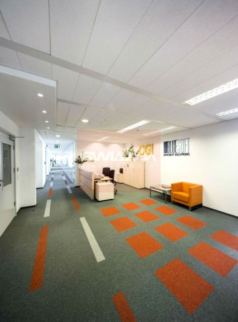 Budynek użytkowy Warszawa