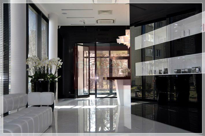 Budynek użytkowy Warszawa