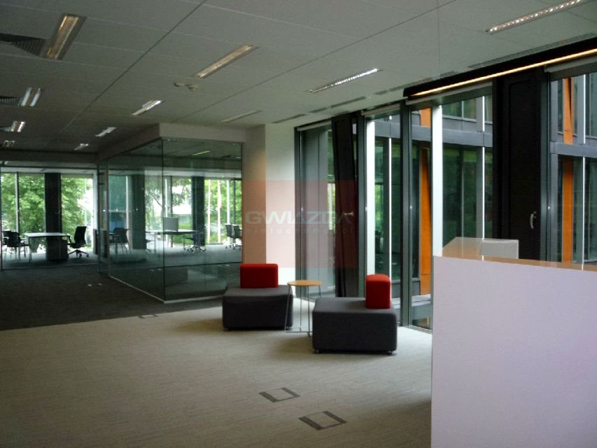 Budynek użytkowy Warszawa