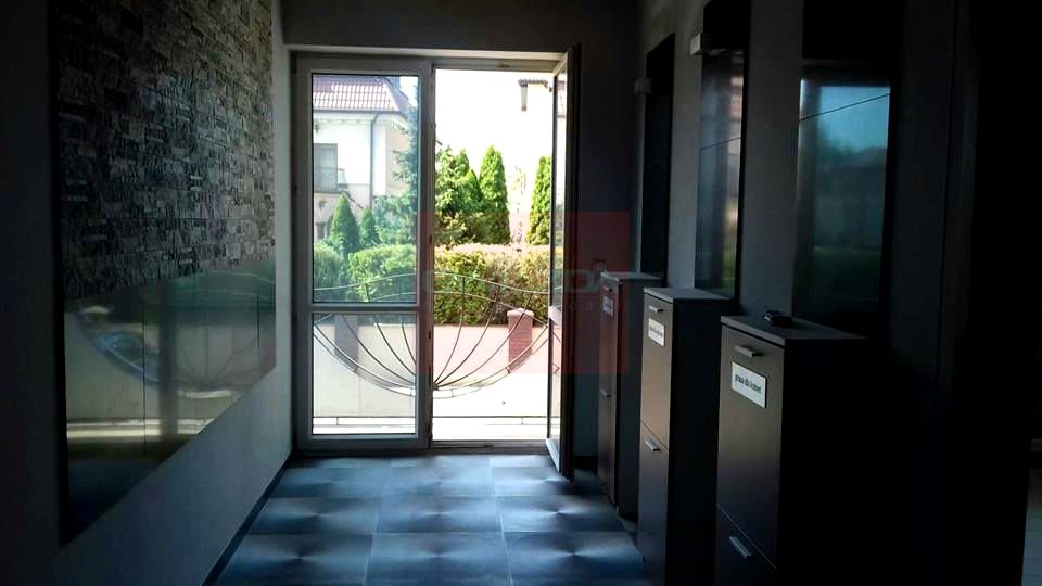 Budynek użytkowy Warszawa