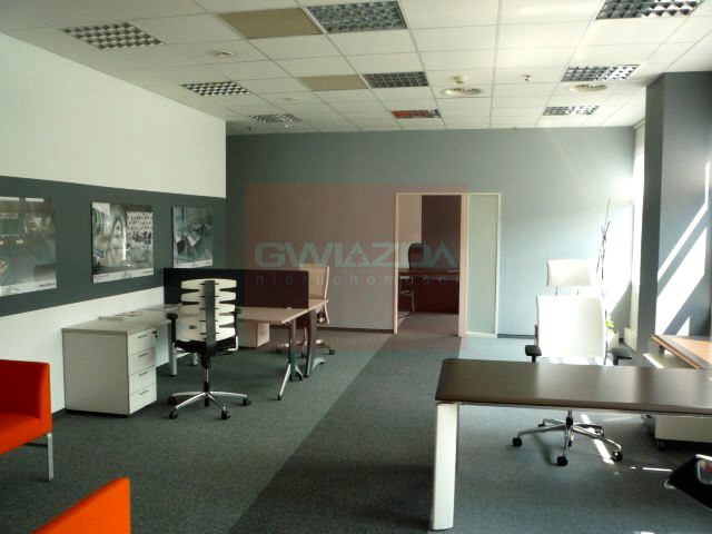 Budynek użytkowy Warszawa