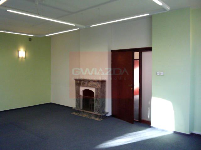 Budynek użytkowy Warszawa