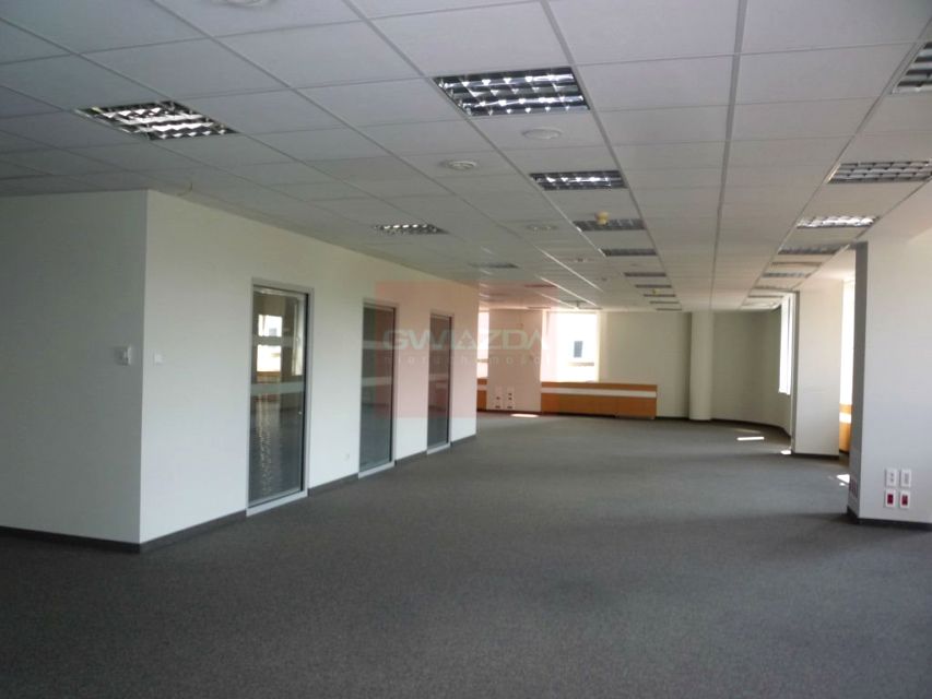 Budynek użytkowy Warszawa