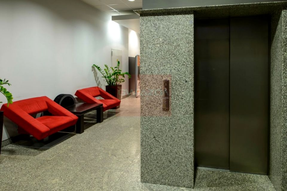 Budynek użytkowy Warszawa