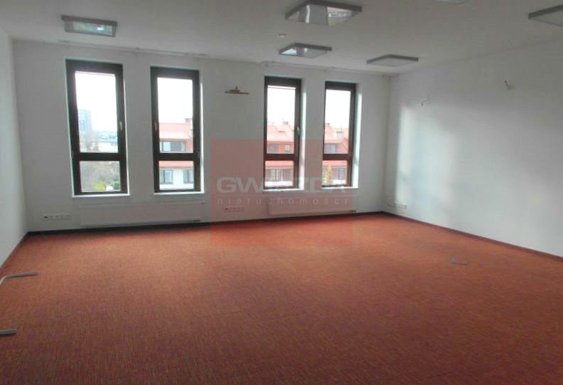 Budynek użytkowy Warszawa