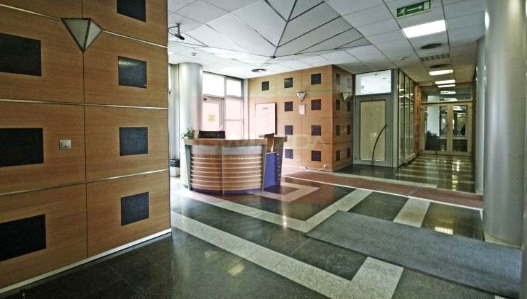 Budynek użytkowy Warszawa