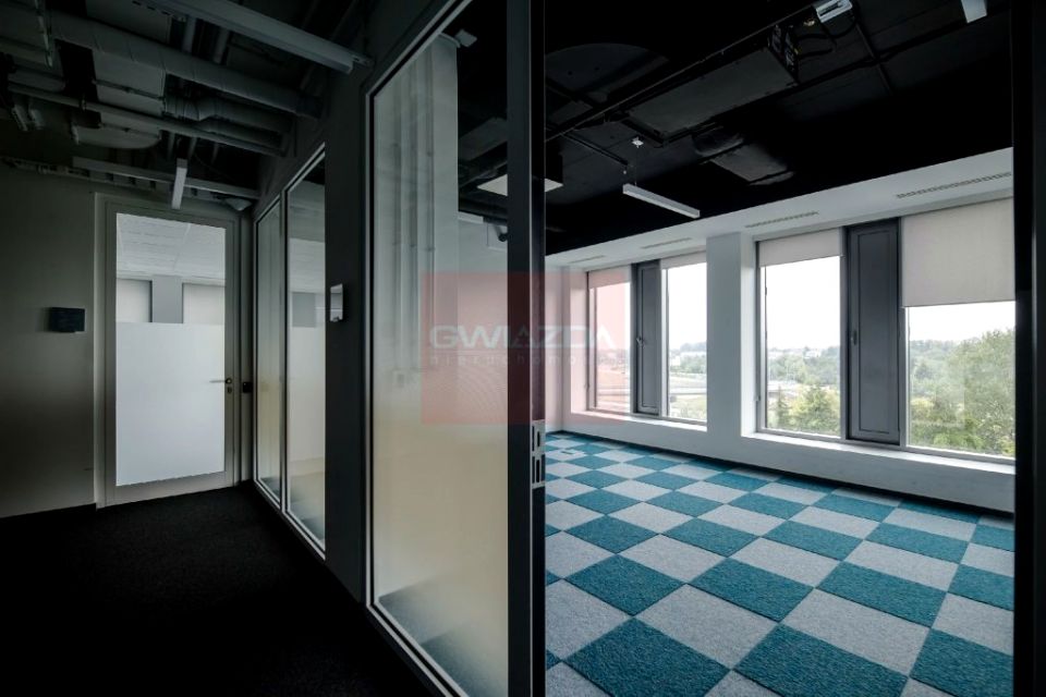 Budynek użytkowy Warszawa