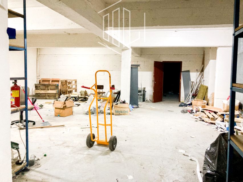 Budynek użytkowy Warszawa