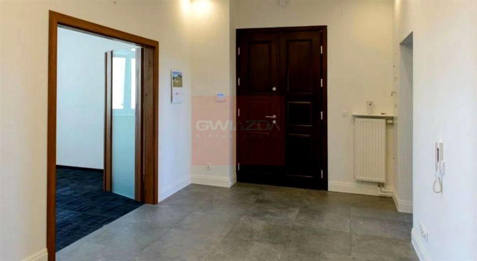 Budynek użytkowy Warszawa