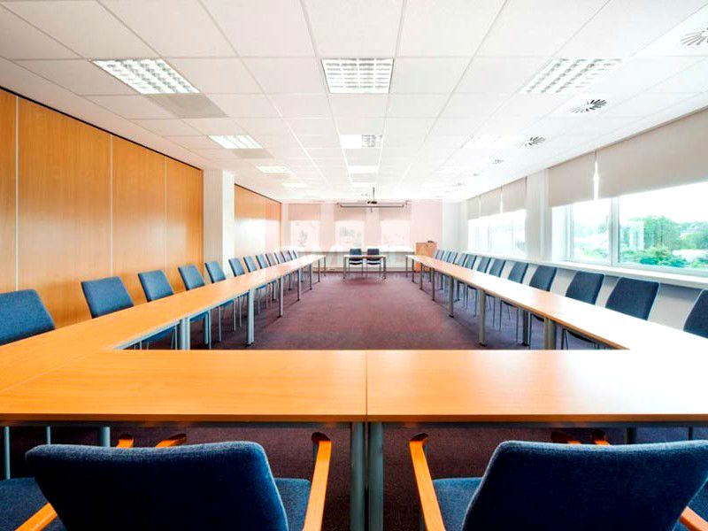 Budynek użytkowy Warszawa