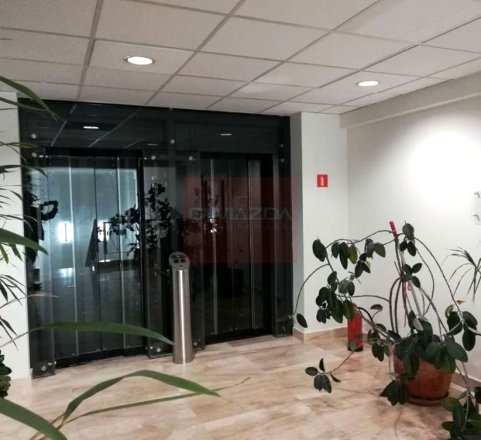 Budynek użytkowy Warszawa