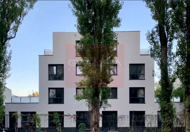 Budynek użytkowy Warszawa