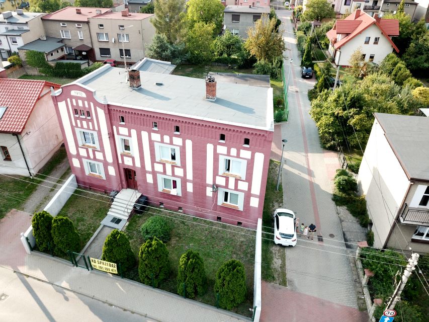 Dom z garażem