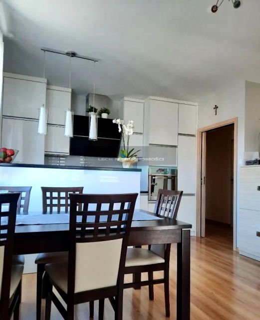 Mieszkanie blok mieszkalny sprzedaż