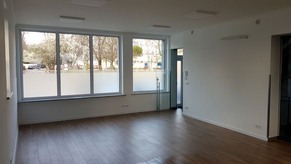 Budynek użytkowy Warszawa