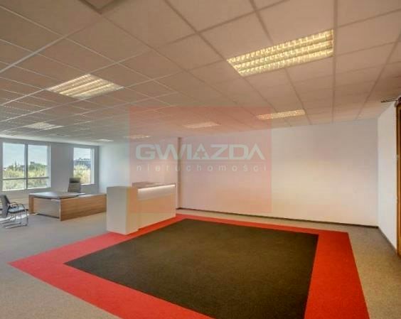 Budynek użytkowy Warszawa